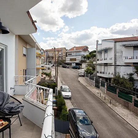 Apartamento Rua Olaias Amora