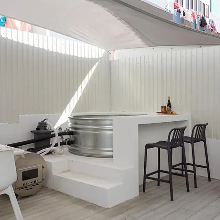 Apartamento Rua Olaias Amora