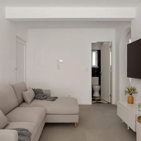 Apartamento Rua Olaias Amora