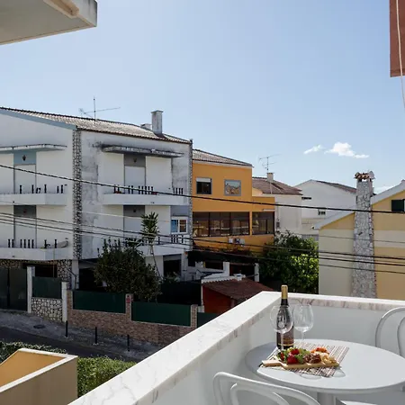 Apartamento Rua Olaias *